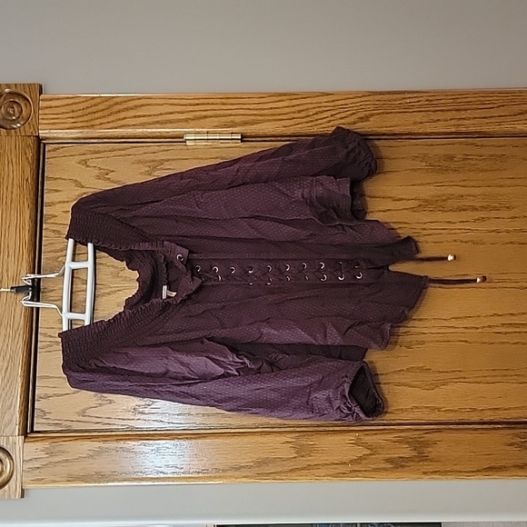 Dark purple top - Picture 1 of 5